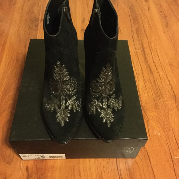 BNIB ASH western ankle suede boots with em… - Picture 2 of 5